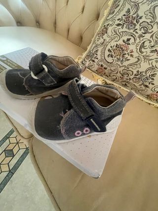 Scarpette Biomecanics bimba numero 18