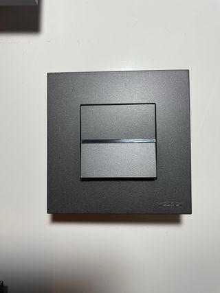 Interruptores y enchufes de luz