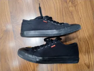 Zapatillas Levi's Negras de Lona