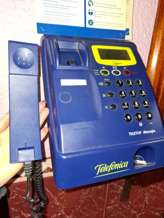 Cabina Telefónica Teletup Telefónica Azul/Amarillo
