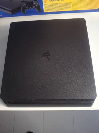 Consola PS4 Slim 1TB + Juegos