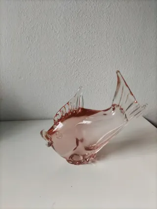 Pez de cristal rosa