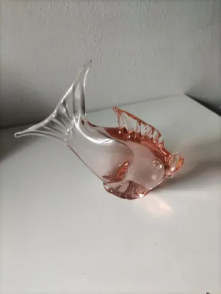 Pez de cristal rosa