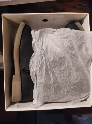 Botas niña negras y grises con pelo