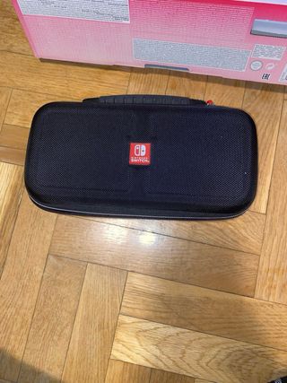 Nintendo Switch Azul/Roja + Funda