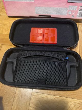 Nintendo Switch Azul/Roja + Funda
