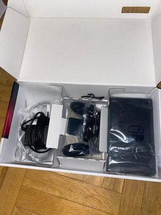 Nintendo Switch Azul/Roja + Funda