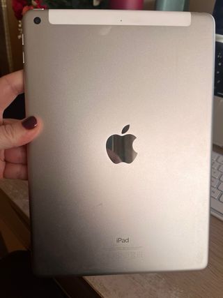 iPad 5a generazione 9.7 32GB bianco