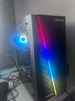 PC Gaming UNYKA con Luces LED RGB