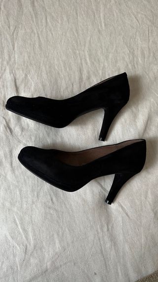 Zapatos de ante Giko negros