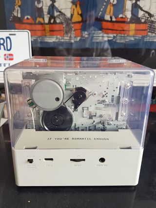 NINM IT'S REAL Reproductor Casetes Bluetooth