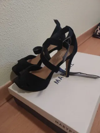 Sandalias tacón Marypaz negras