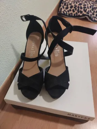 Sandalias tacón Marypaz negras