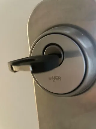 Puerta blindada blanca