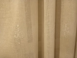 Cortinas de dormitorio beige