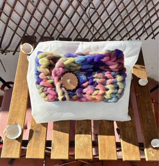 Bufanda preciosa y original tejida a mano