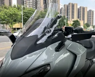 Specchi carena Stealth TMAX 560 2025-2026