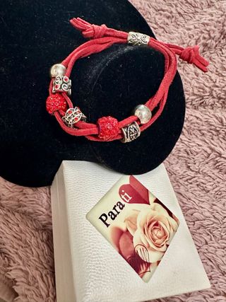 Pulsera de piel con abalorios