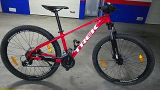 Bicicleta Trek Marlin 6 Roja