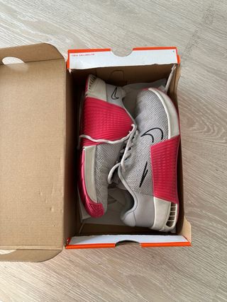 Nike Metcon 9 Zapatillas Deportivas Gris/Rosa