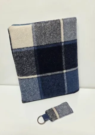 Funda de tela patchwork para agenda, libro,etc