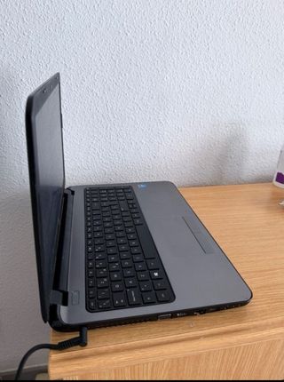 Portátil HP 15.6 Negro/Gris 500GB intel Core