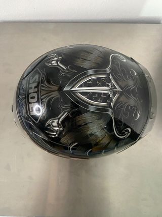 Casco Shoei Negro con Diseño