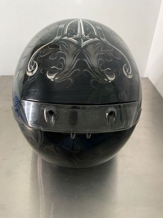 Casco Shoei Negro con Diseño