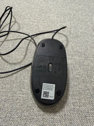 Ratón HP con cable negro