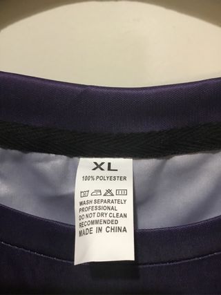 Camiseta hombre de manga corta.