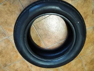 Neumático coche sin estrenar