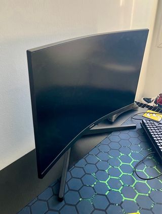 Samsung Odyssey G5 27 Curvo QHD 144Hz COMO NUEVO