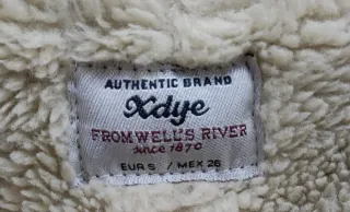 Abrigo blanco forrado. Talla S.