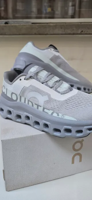 Scarpe On Running Cloumonster nuove