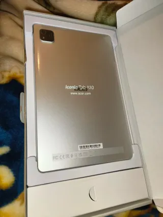 Tablet Acer Iconia Tab A10 Argento