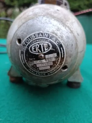Compresor antiguo 125V