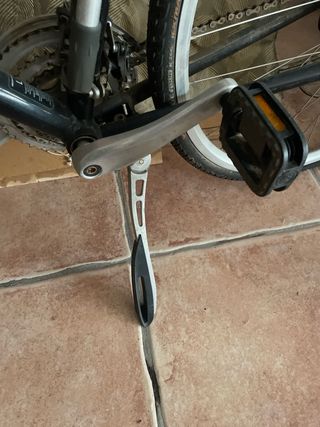 Bicicleta Giant Negra.