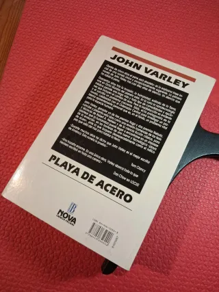1ª ed. Original: "Playa de acero", John Varley.