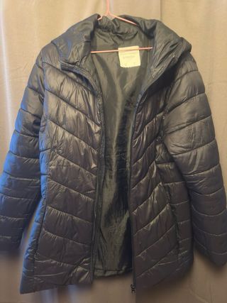 Cazadora acolchada C&A negra Talla L