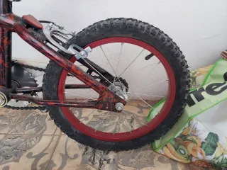 Bicicleta Infantil Bakugan
