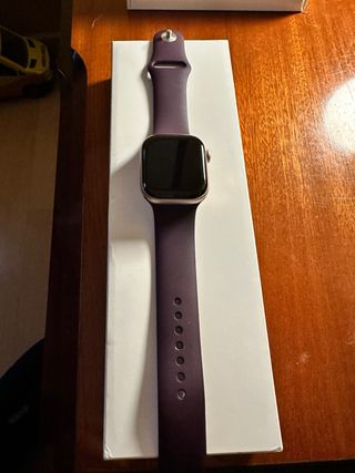 Apple Watch Series 10 42mm GPS + Celular oro rosa.