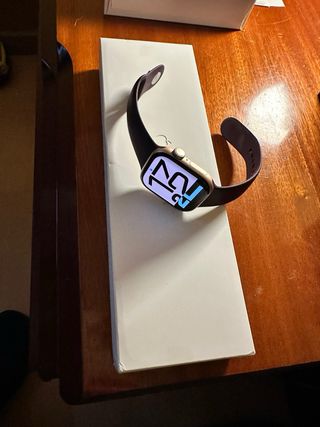 Apple Watch Series 10 42mm GPS + Celular oro rosa.