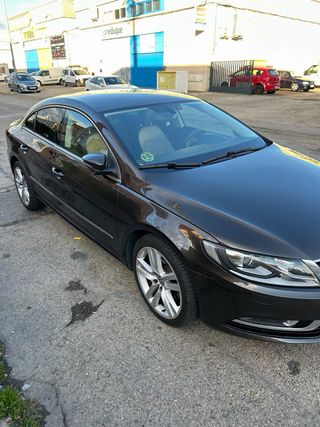 Volkswagen Passat CC 2014