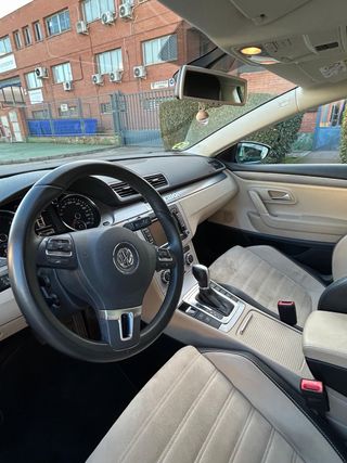 Volkswagen Passat CC 2014