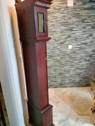 Reloj de péndulo antiguo