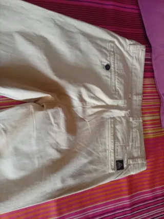 Pantalón Zara tipo chino talla 38.
