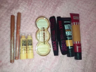 Pack 9 productos maquillaje DDONNA