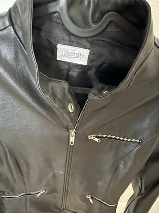 Giubbotto in pelle nero