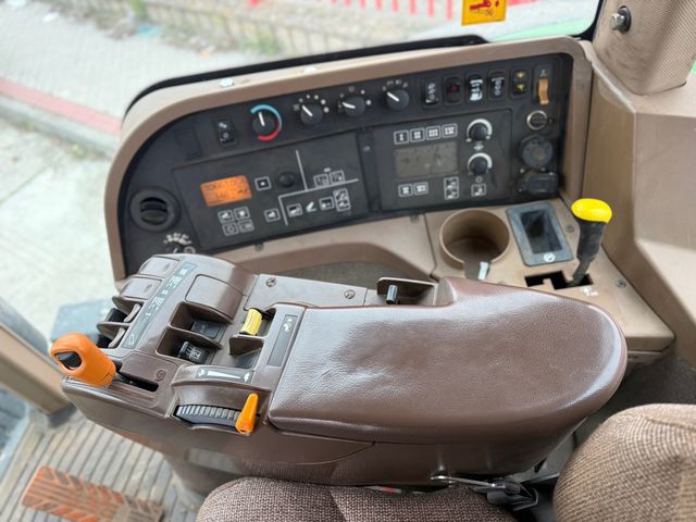 Tractor John Deere 7930