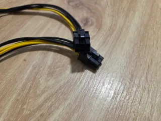 Adaptador SATA a 6 pines